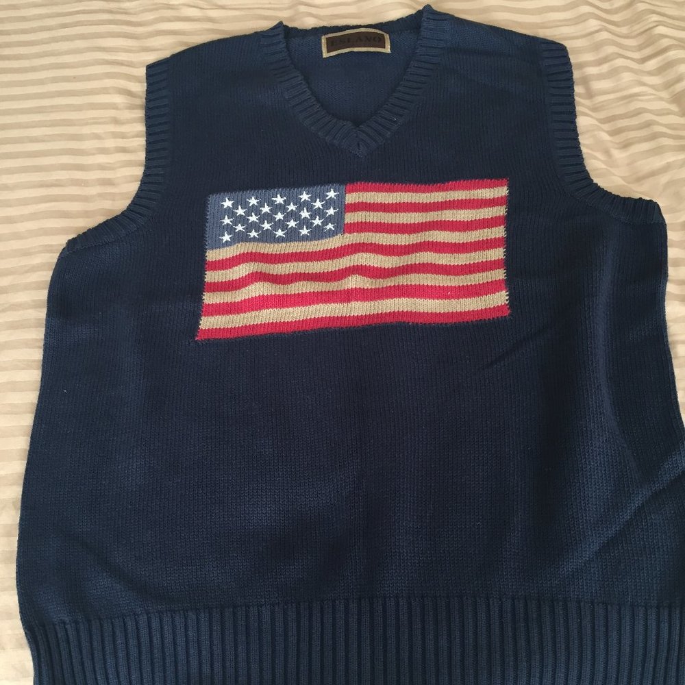 Pullover, sleeveless. NEW. Medium